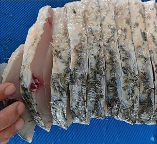 شريحة لحم طازجة / قطاعة أسلاك