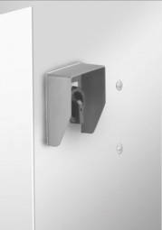 سكاكين وثلاث مطحنة لحوم شبكية